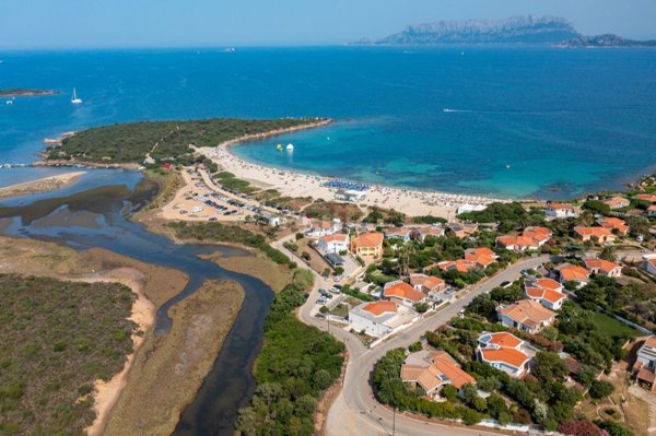 casa indipendente in vendita ad Olbia in zona Bados