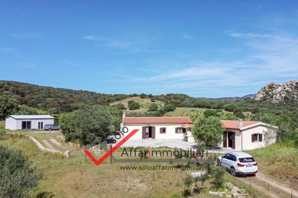 casa indipendente in vendita ad Olbia in zona Putzolu