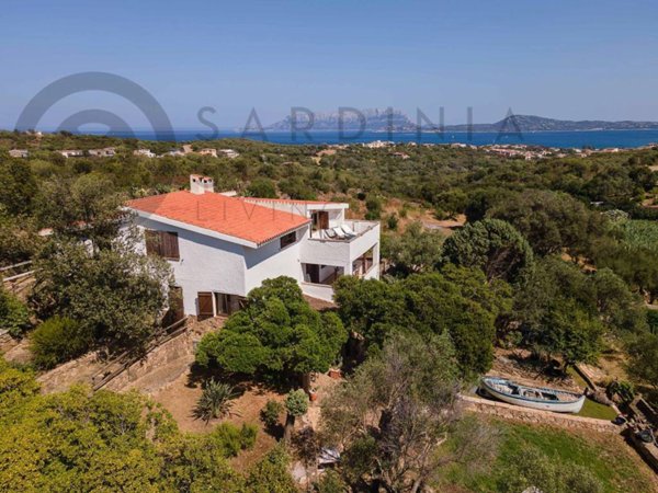 casa indipendente in vendita ad Olbia in zona Pittulongu