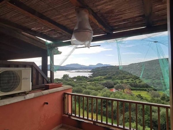 appartamento in vendita ad Olbia in zona Portisco