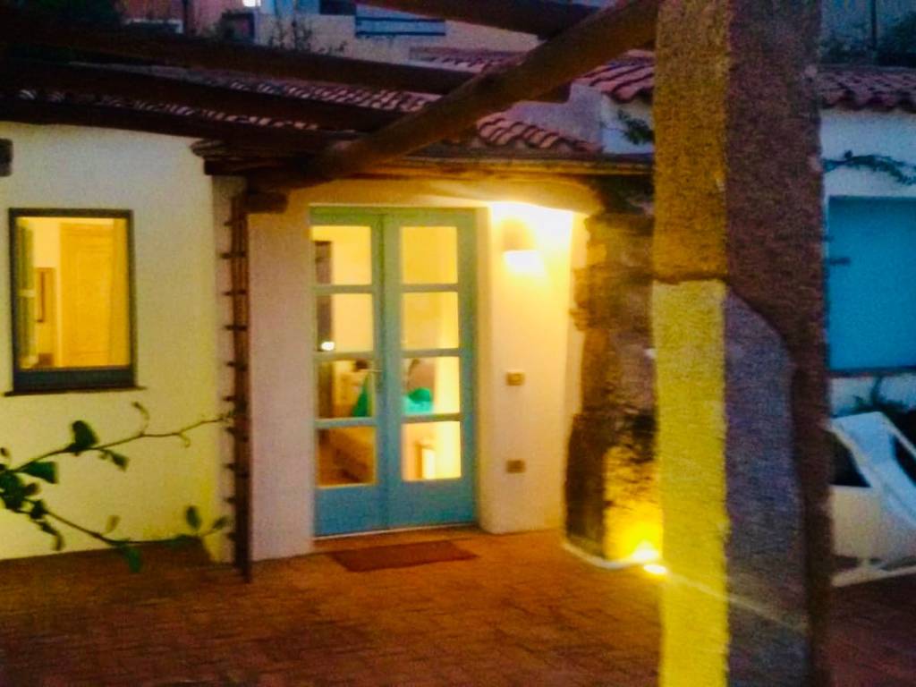 appartamento in vendita ad Olbia in zona San Pantaleo