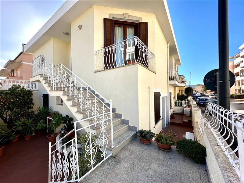 casa indipendente in vendita ad Olbia