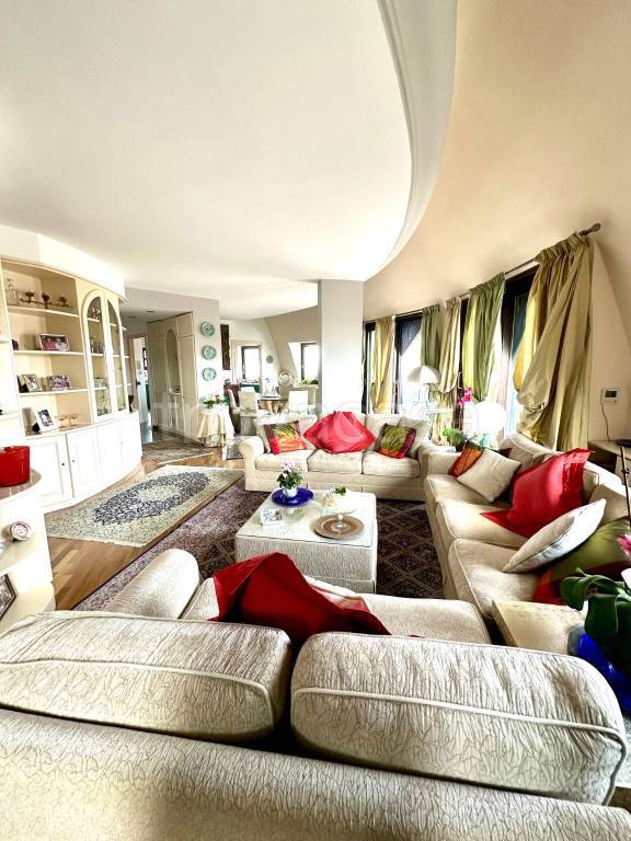 appartamento in vendita ad Olbia in zona Bandinu