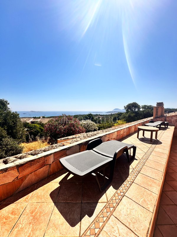 casa indipendente in vendita ad Olbia in zona Portisco