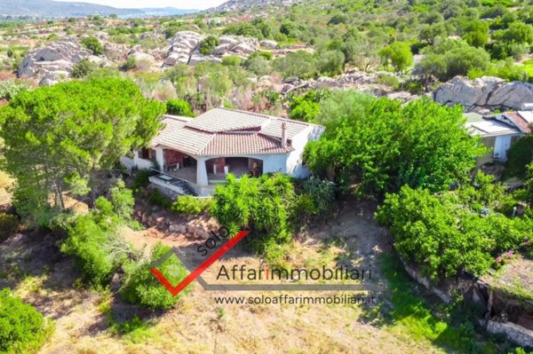 casa indipendente in vendita ad Olbia in zona Rudalza