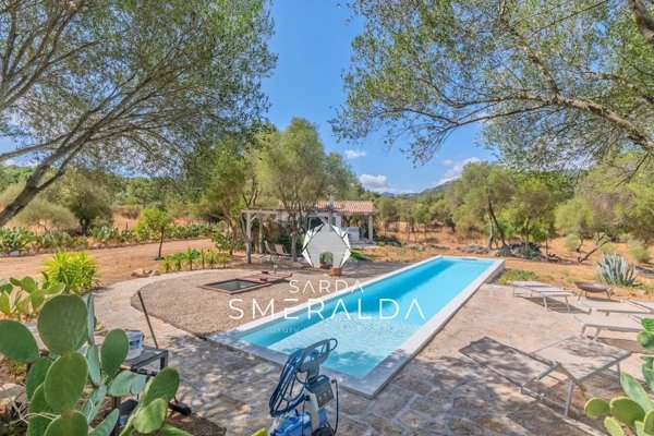 casa indipendente in vendita ad Olbia in zona San Simplicio