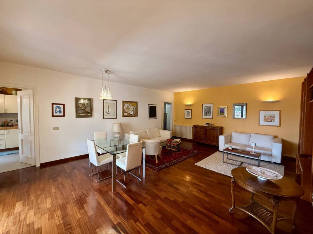 appartamento in vendita ad Olbia in zona Baratta