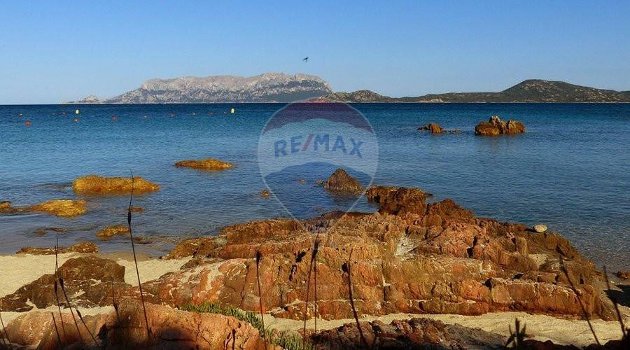 appartamento in vendita ad Olbia in zona Bados