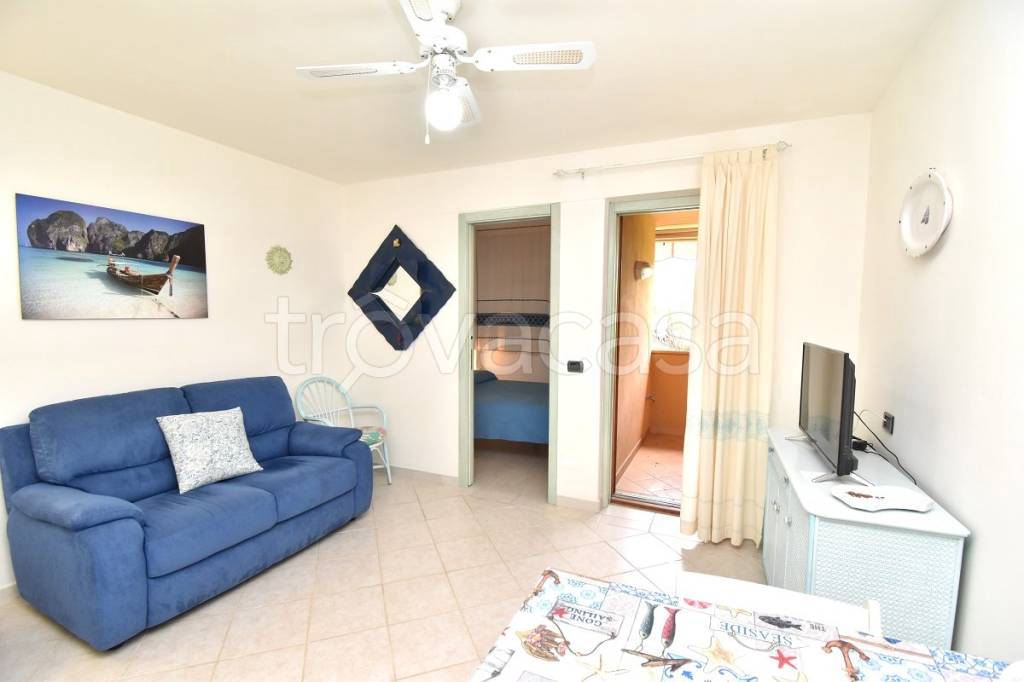 appartamento in vendita ad Olbia in zona Portisco