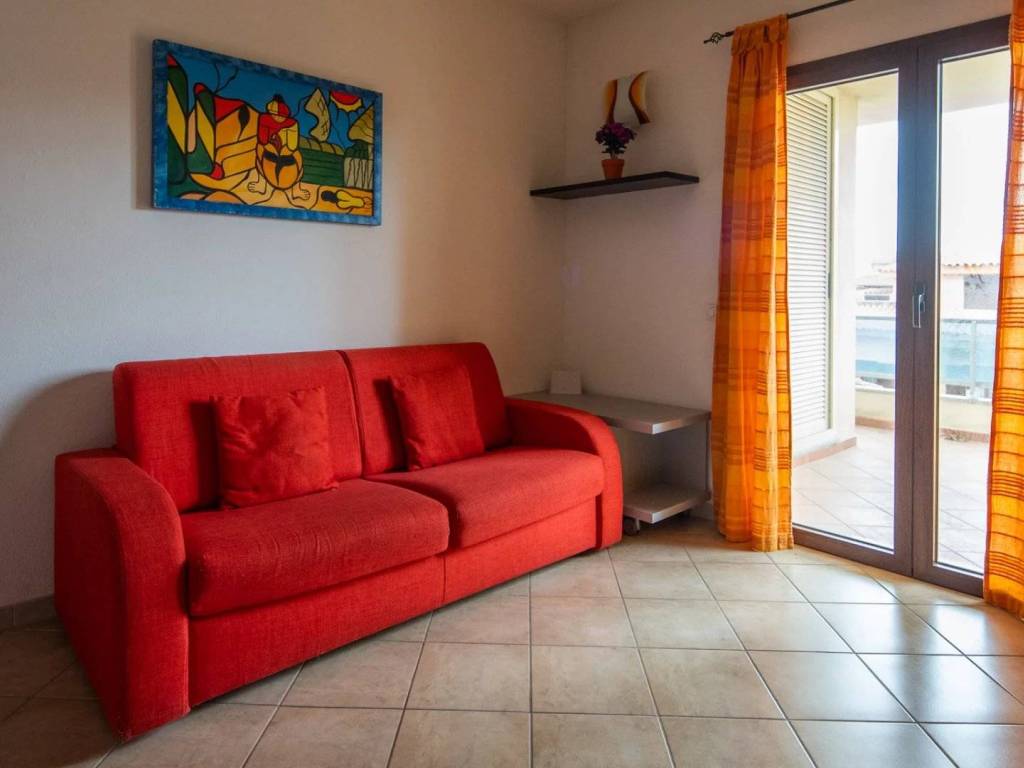 appartamento in vendita ad Olbia in zona Baratta