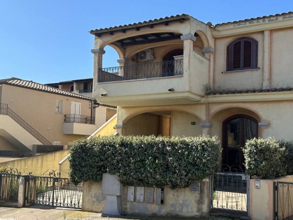 appartamento in vendita ad Olbia in zona Murta Maria