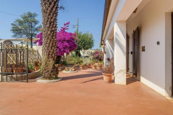 casa indipendente in vendita ad Olbia in zona Porto Istana