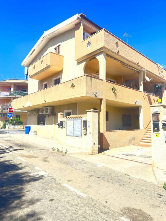 appartamento in vendita ad Olbia in zona Barcellona
