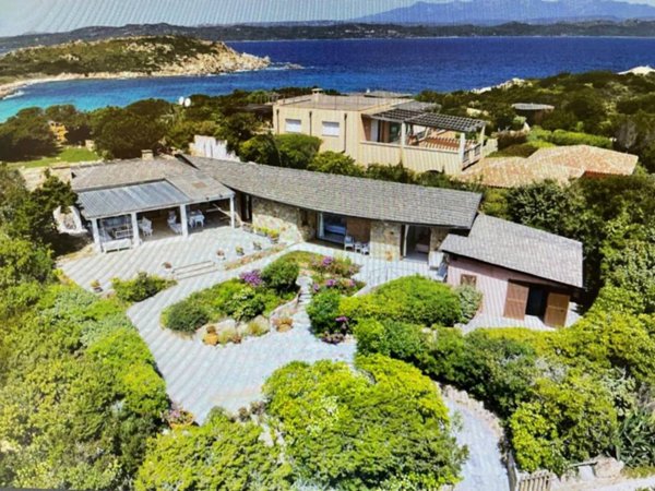 casa indipendente in vendita ad Olbia in zona Aldo Moro