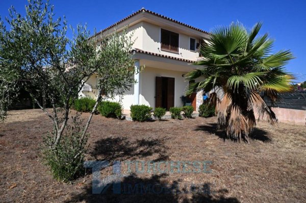 appartamento in vendita ad Olbia in zona Murta Maria