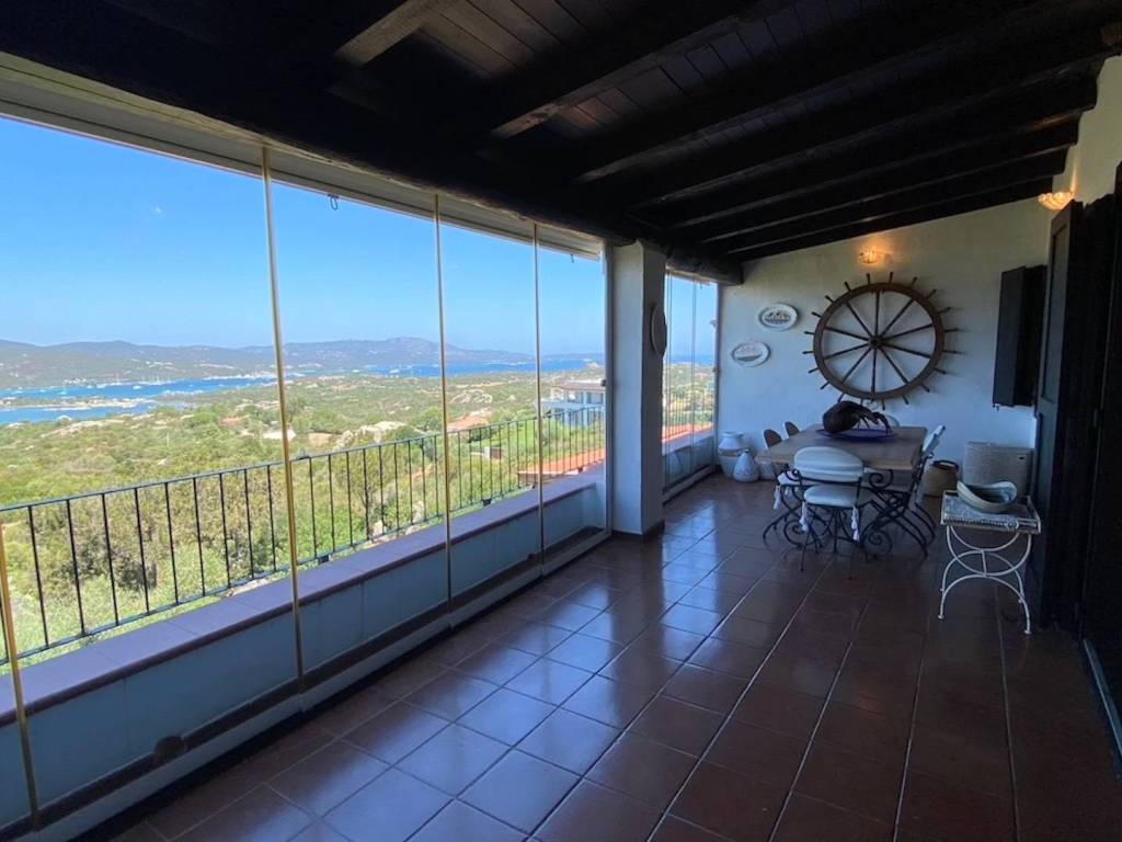appartamento in vendita ad Olbia in zona Rudalza