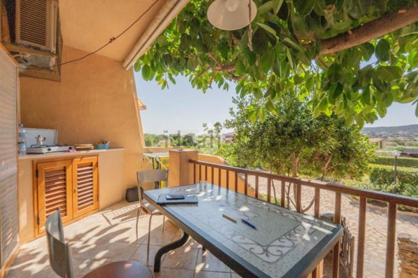 appartamento in vendita ad Olbia in zona Pittulongu