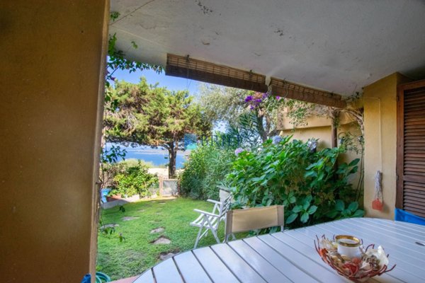 negozio in vendita ad Olbia in zona Marinella