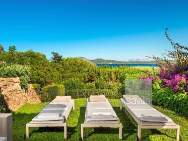 appartamento in vendita ad Olbia in zona Porto Rotondo