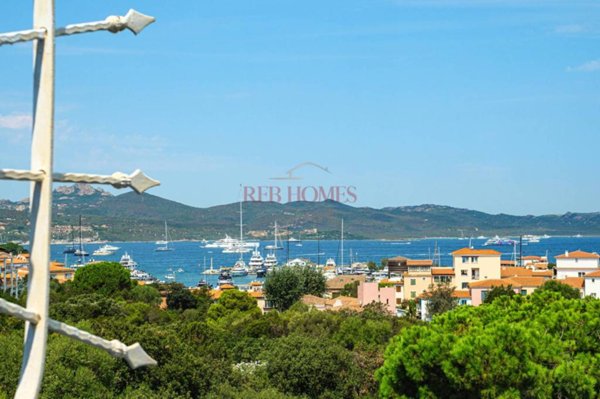 appartamento in vendita ad Olbia in zona Porto Rotondo