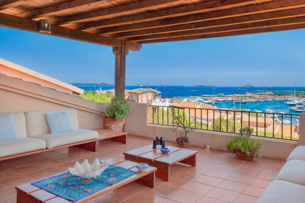 appartamento in vendita ad Olbia in zona Porto Rotondo