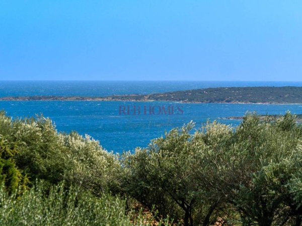 appartamento in vendita ad Olbia in zona Rudalza