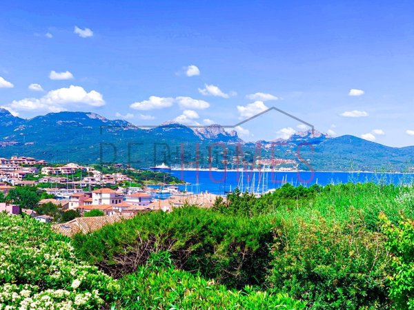 appartamento in vendita ad Olbia in zona Rudalza