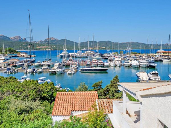 appartamento in vendita ad Olbia in zona Porto Rotondo