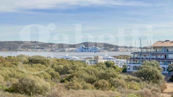 appartamento in vendita ad Olbia