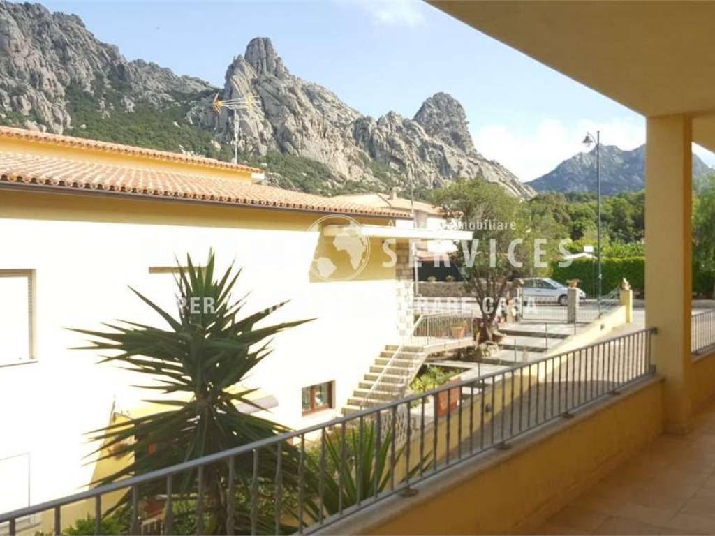 appartamento in vendita ad Olbia in zona San Pantaleo