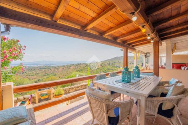 casa indipendente in vendita ad Olbia in zona Osseddu