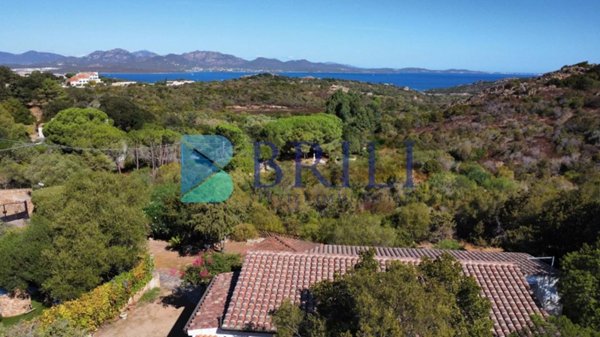 casa indipendente in vendita ad Olbia in zona Porto Istana
