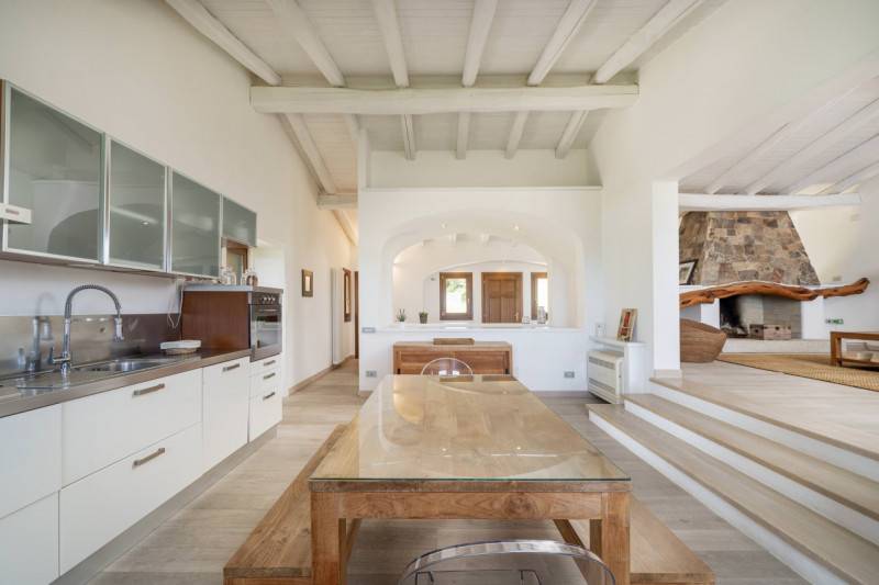 casa indipendente in vendita ad Olbia in zona Cugnana