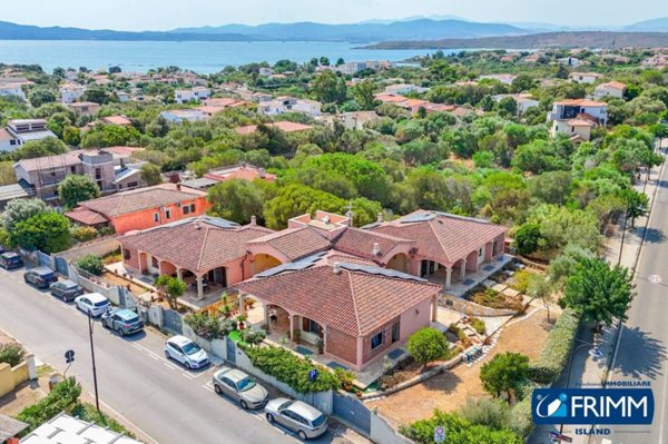 casa indipendente in vendita ad Olbia in zona Olbia Mare / Sa Marinedda