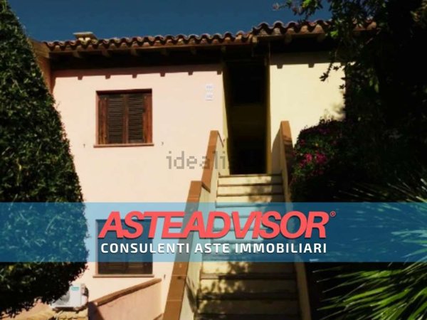appartamento in vendita ad Olbia in zona Rudalza