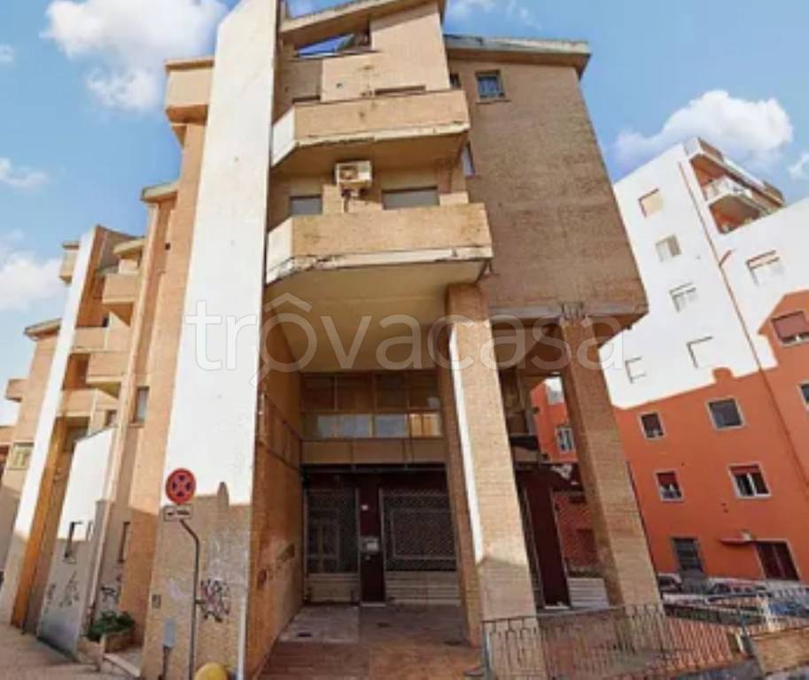ufficio in vendita ad Olbia in zona Centro Storico
