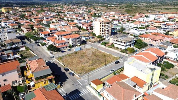 negozio in vendita ad Olbia in zona Lu Sticcadu
