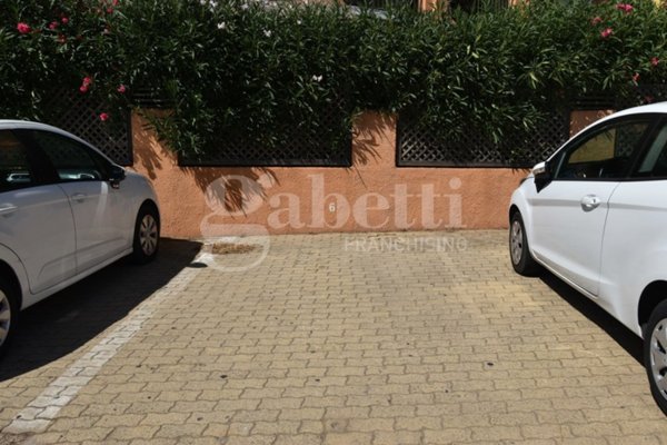 appartamento in vendita ad Olbia in zona San Simplicio