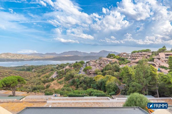 appartamento in vendita ad Olbia in zona Cugnana