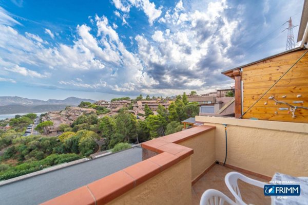 appartamento in vendita ad Olbia in zona Cugnana