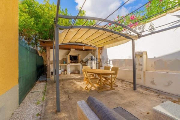 appartamento in vendita ad Olbia in zona Pittulongu