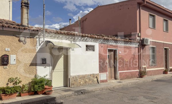 appartamento in vendita ad Olbia in zona Vittorio Veneto