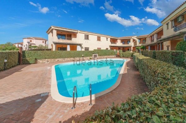 appartamento in vendita ad Olbia in zona Murta Maria