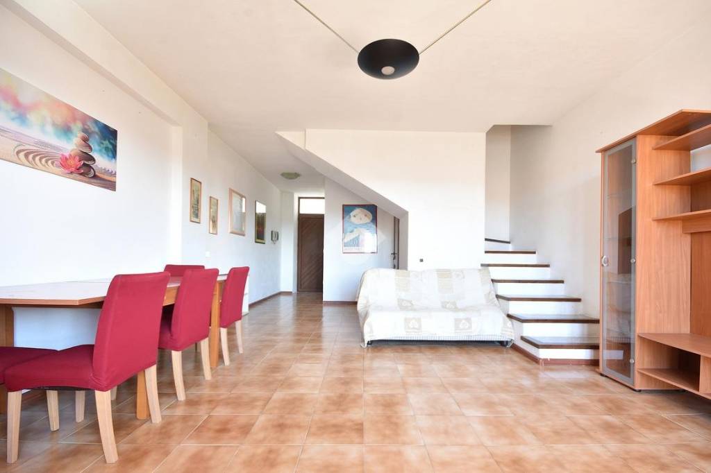 appartamento in vendita ad Olbia in zona Baratta