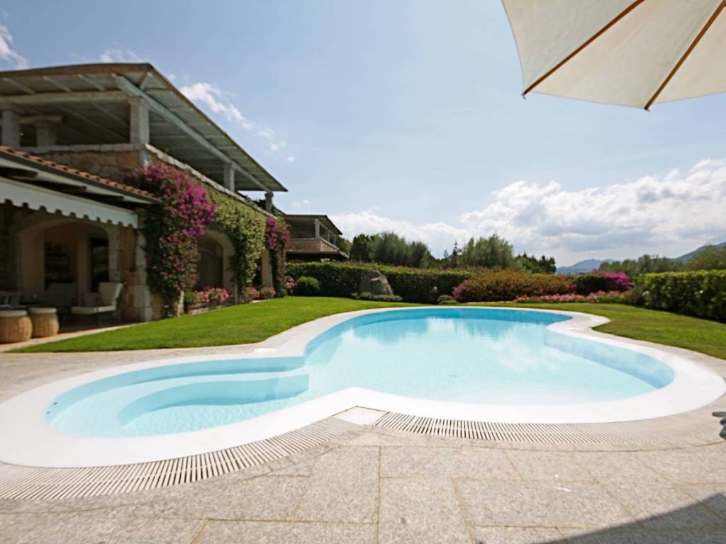 appartamento in vendita ad Olbia in zona Porto Rotondo