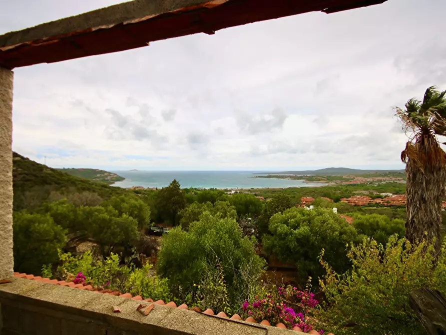 casa indipendente in vendita ad Olbia in zona Marinella