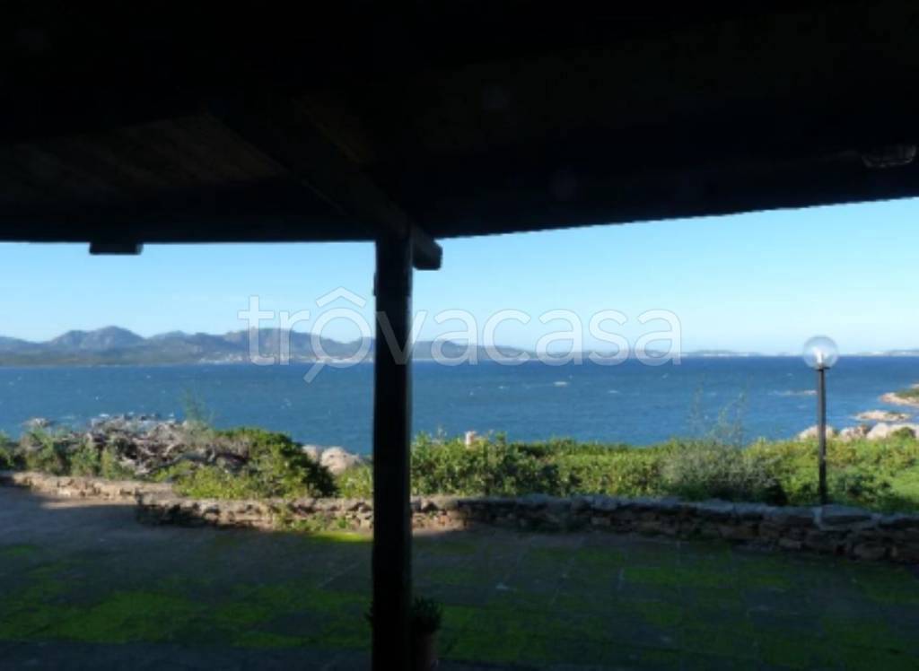 negozio in vendita ad Olbia in zona Li Cuncheddi