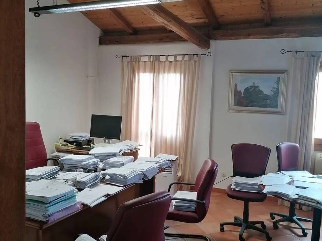ufficio in vendita ad Olbia in zona Aldo Moro