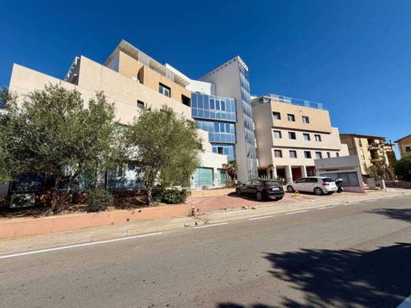 locale di sgombero in vendita ad Olbia in zona Aldo Moro