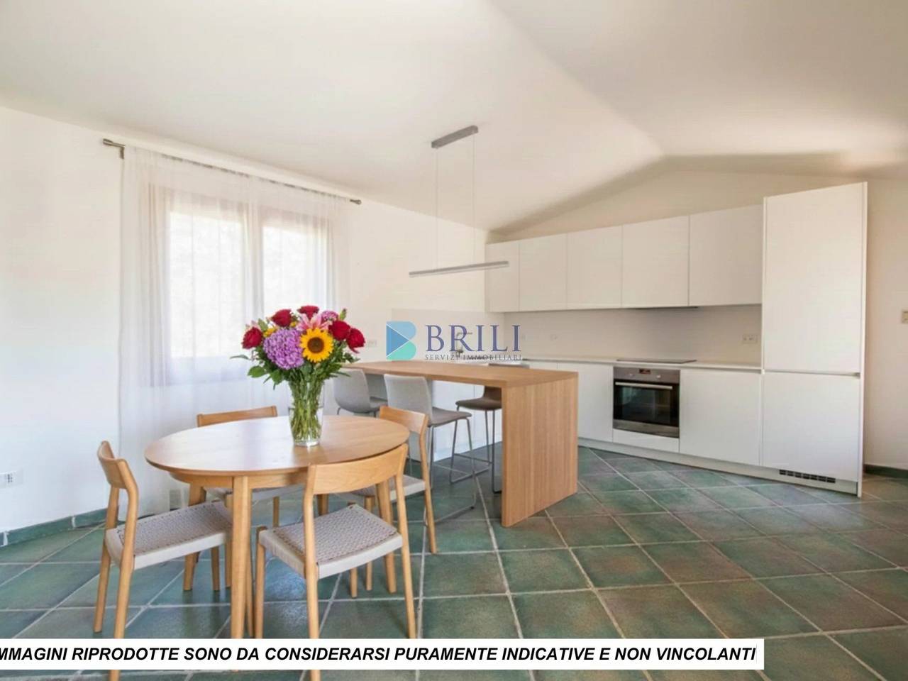 casa indipendente in vendita ad Olbia in zona Cugnana